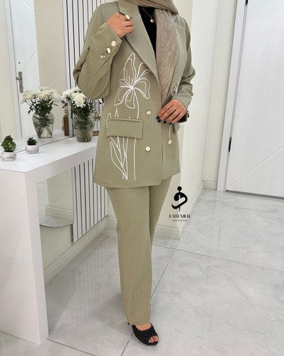 کت و شلوار کرپ دیپلمات گلدوزی شده